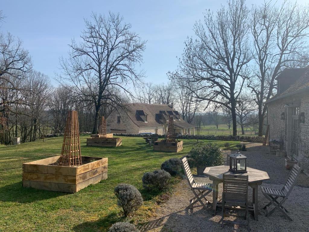 Manoir De Malagorse Cuzance ภายนอก รูปภาพ